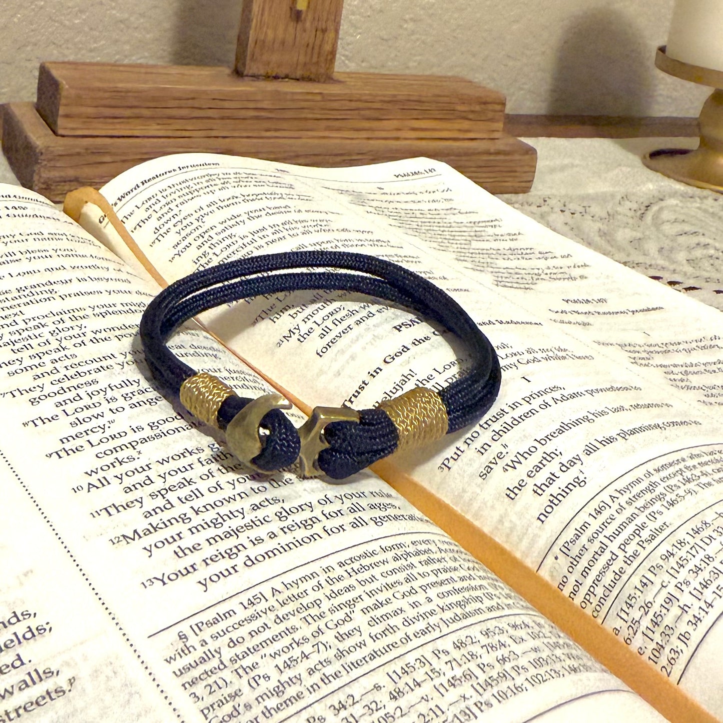 Anchor of God Paracord Bracelet