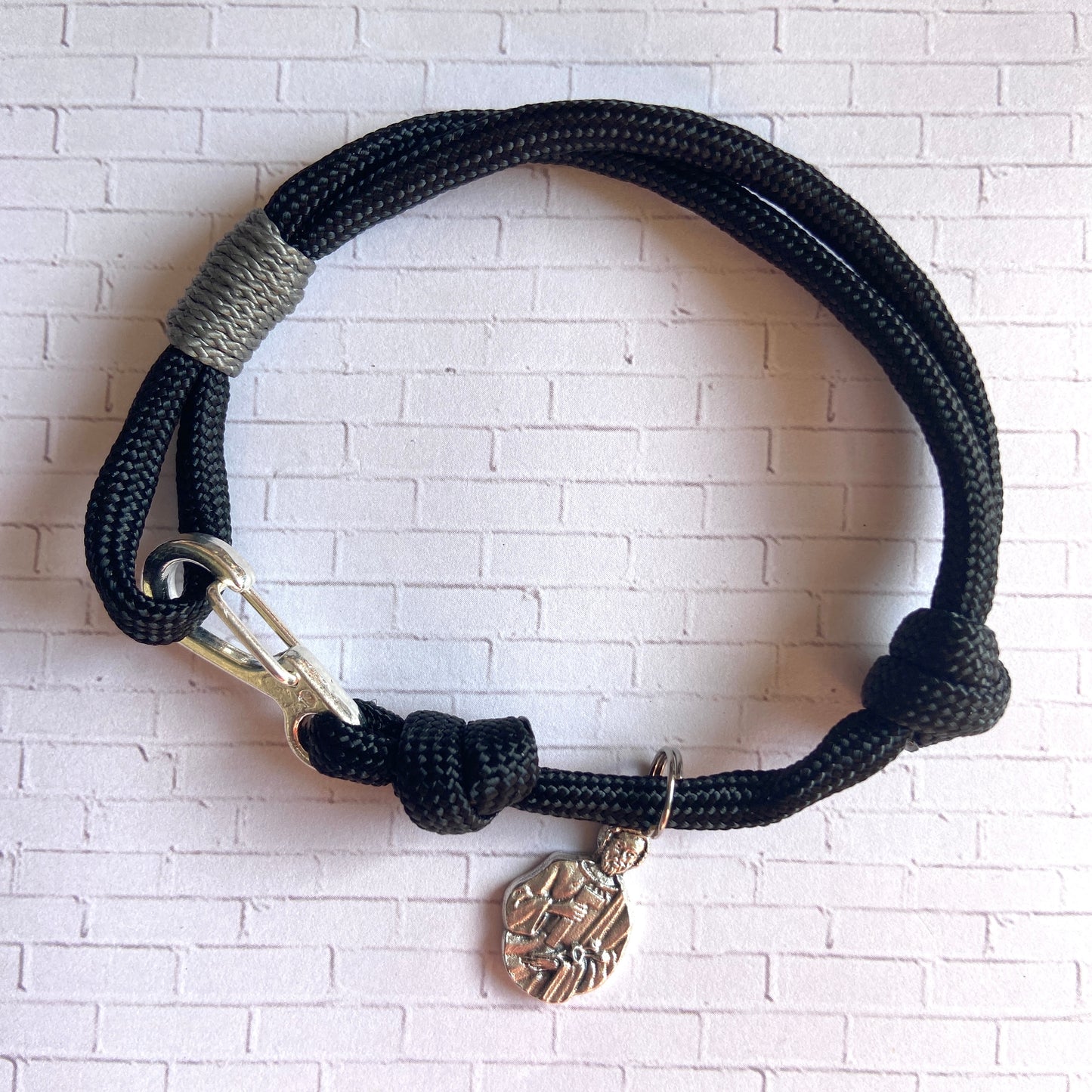 Paracord Climbing Bracelet