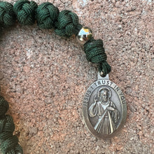 Load image into Gallery viewer, Paracord Divine Mercy Chaplet Key Chain
